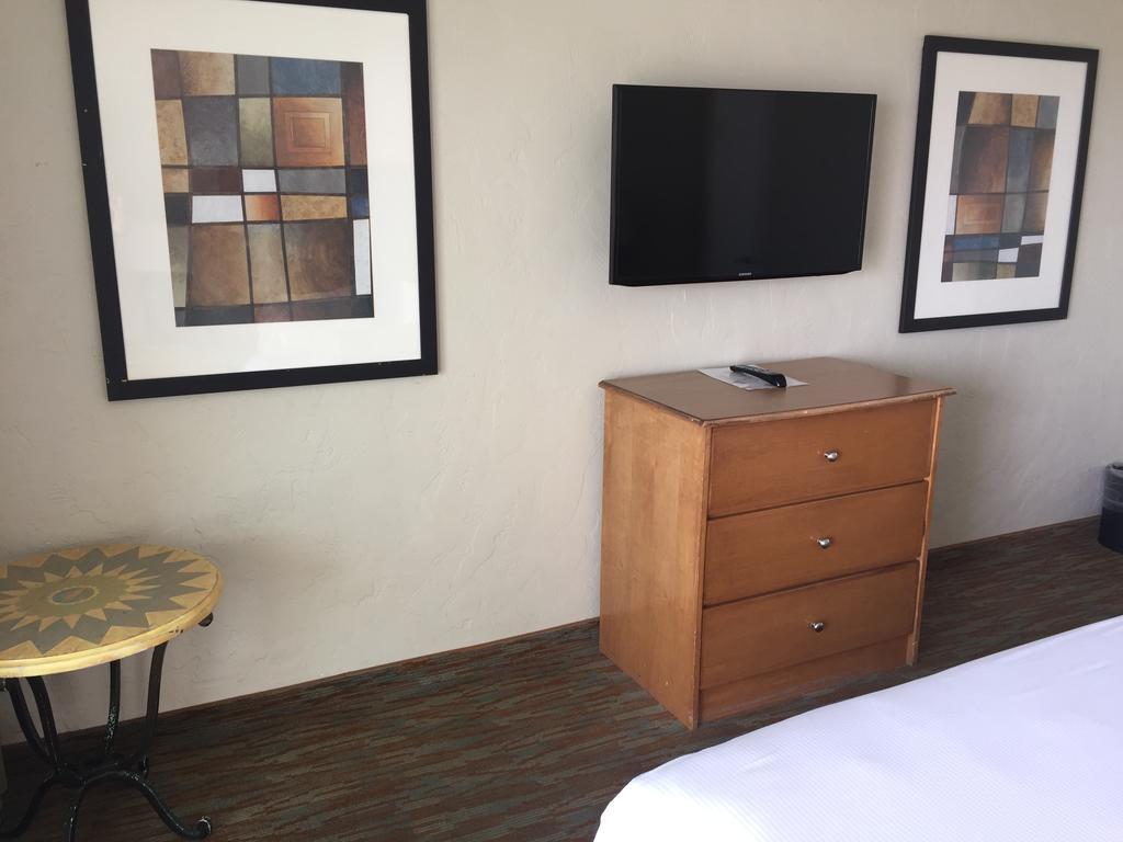 סן דייגו Surfer Beach Hotel מראה חיצוני תמונה